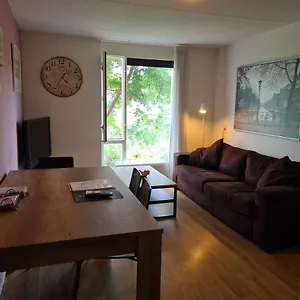 https://comfortabele-accommodatie-met-dakterras-aan-het-water.ihotelsrotterdam.com