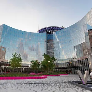 Park By Radisson City West Szálloda