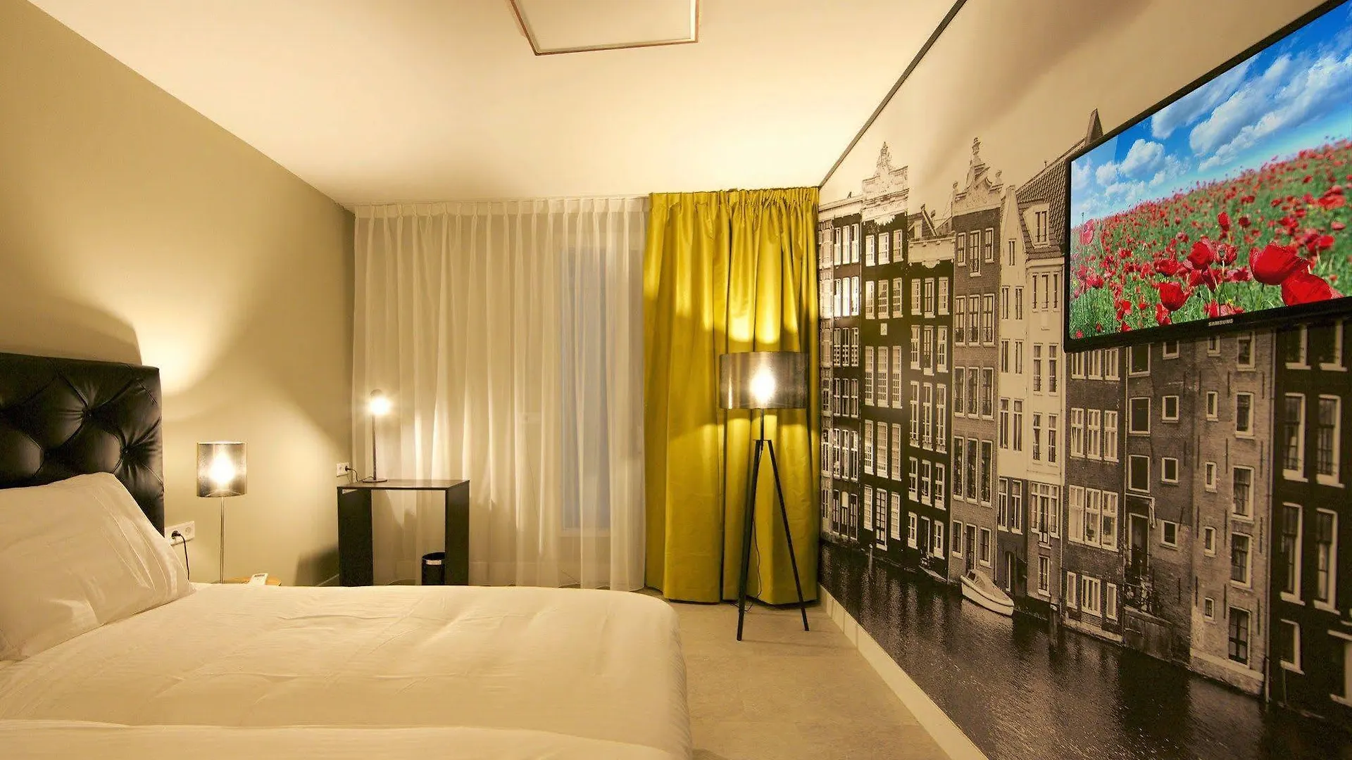 Campin Hotel Amsterdam 2*,